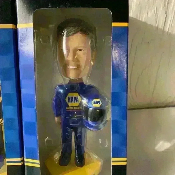 Nascar Bobble heads (set of 3) in pkgs, Dale Earnhardt, Steve Park, Michael Walt - Picture 3 of 12